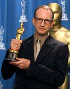 美国导演斯蒂文·索德伯格出生(歷史上的今天.中國)